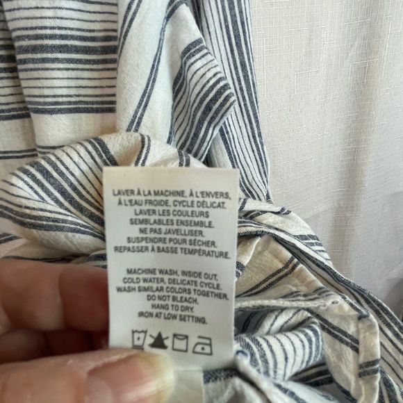 Reitmans Womens Blue and White Striped Linen Blend Button Up Top Size 2X - Picture 4 of 9